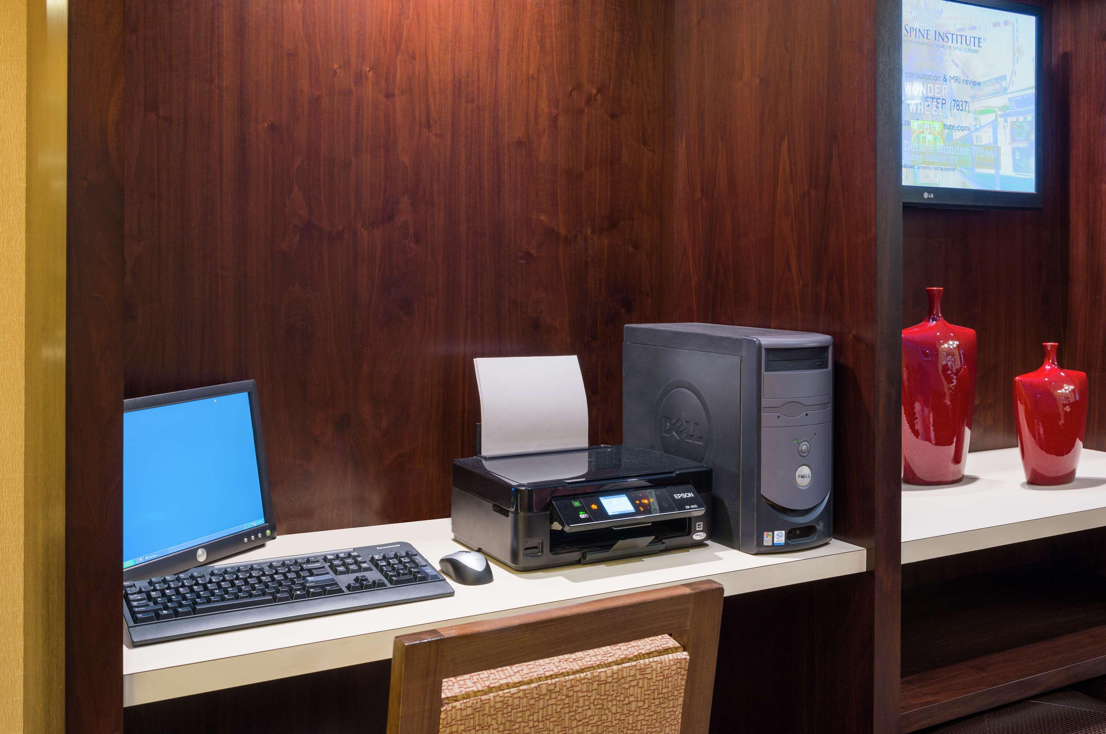 Hampton Inn Seaport Financial District New York Exterior photo