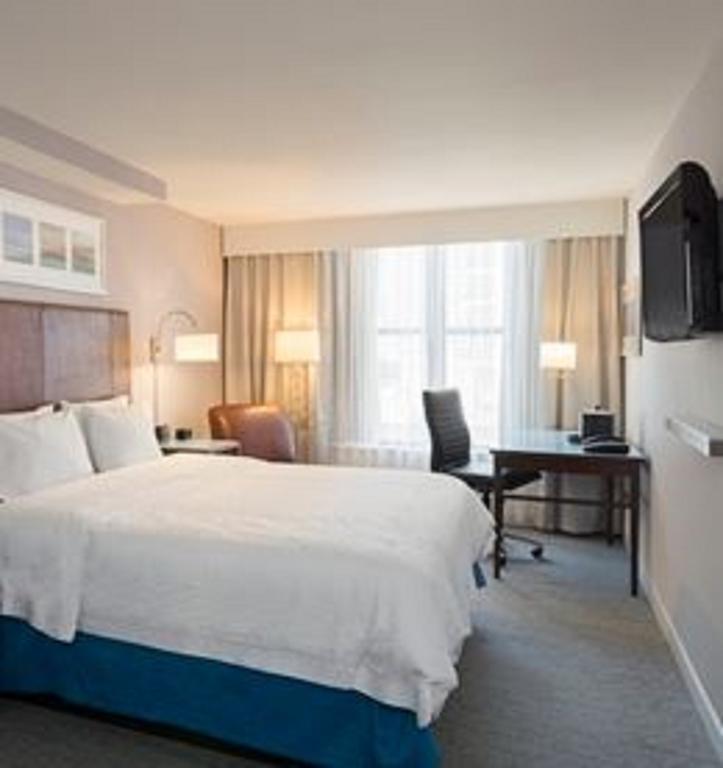 Hampton Inn Seaport Financial District New York Exterior photo