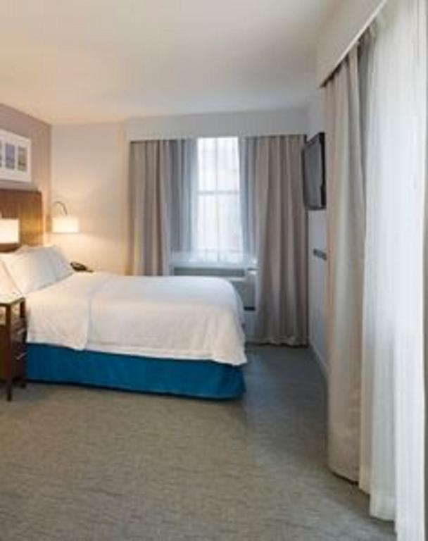 Hampton Inn Seaport Financial District New York Exterior photo