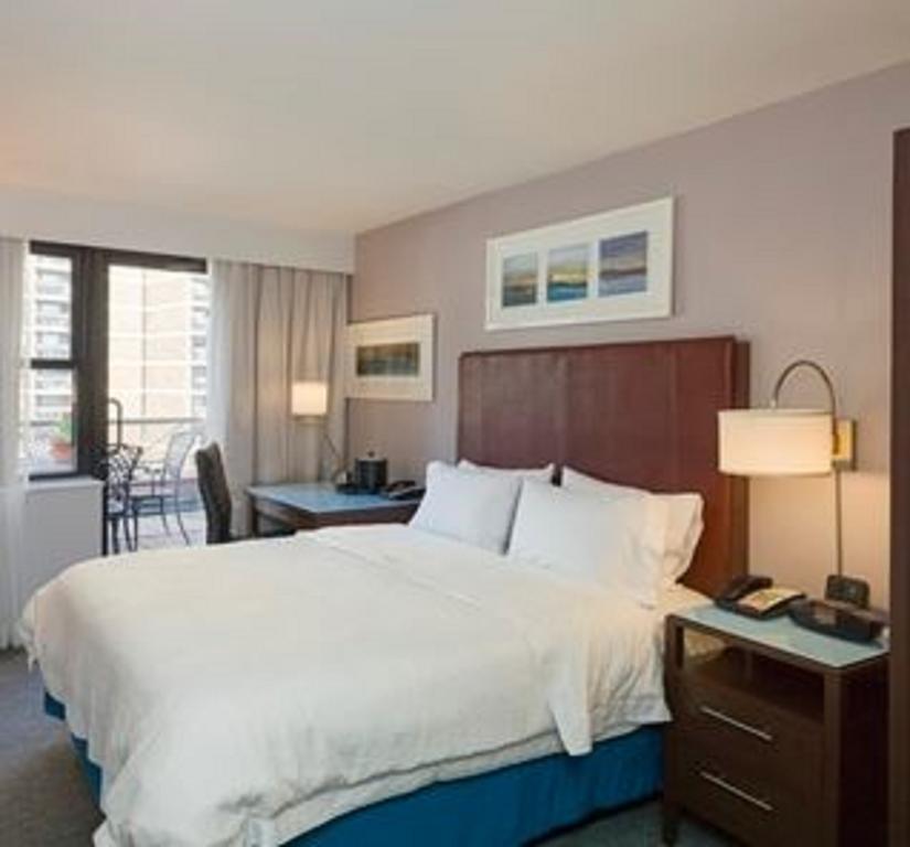 Hampton Inn Seaport Financial District New York Exterior photo