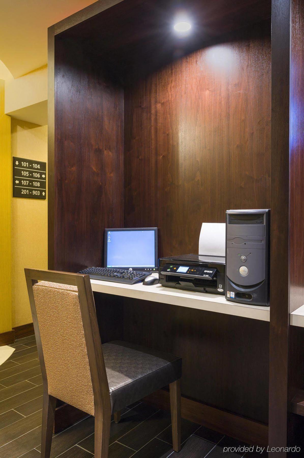 Hampton Inn Seaport Financial District New York Exterior photo